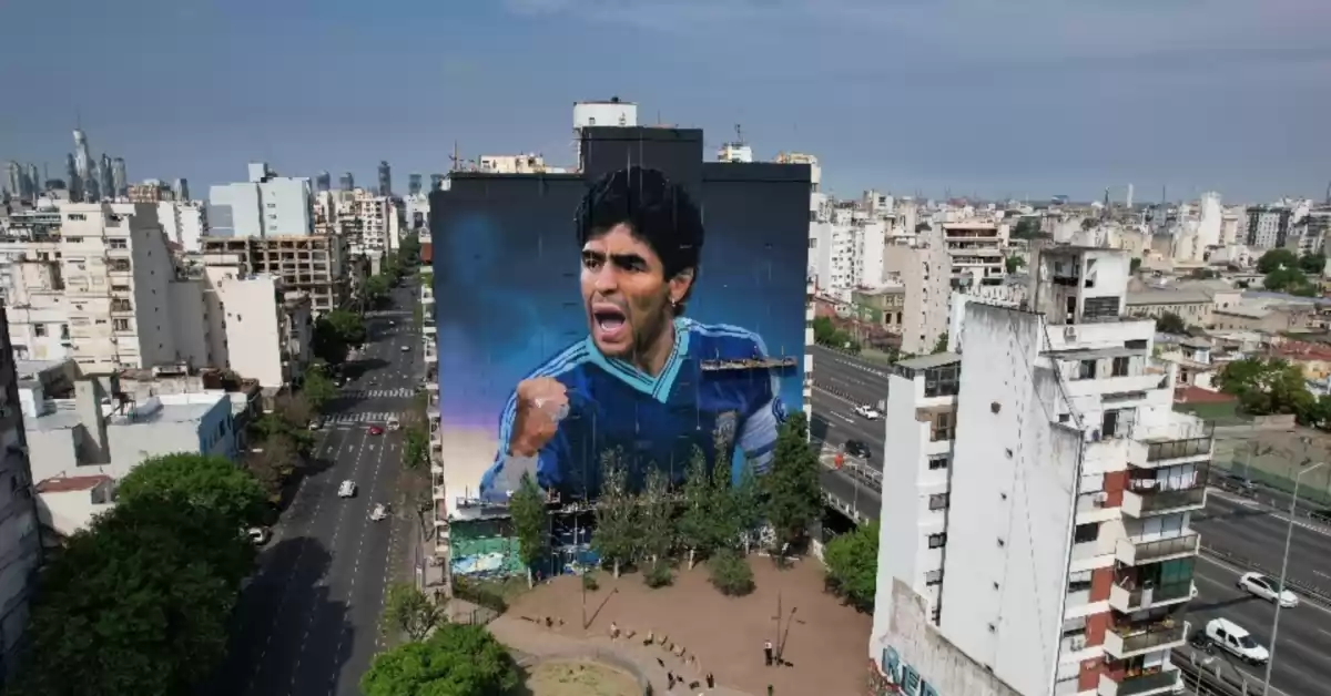 Inauguraron el mural más grande del mundo de Diego Maradona