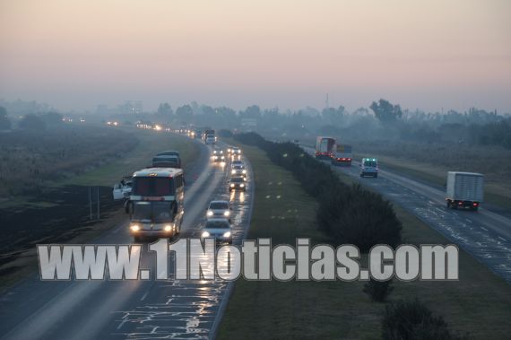 Tránsito: un choque y un corte dificultan la circulacion en rutas santafesinas