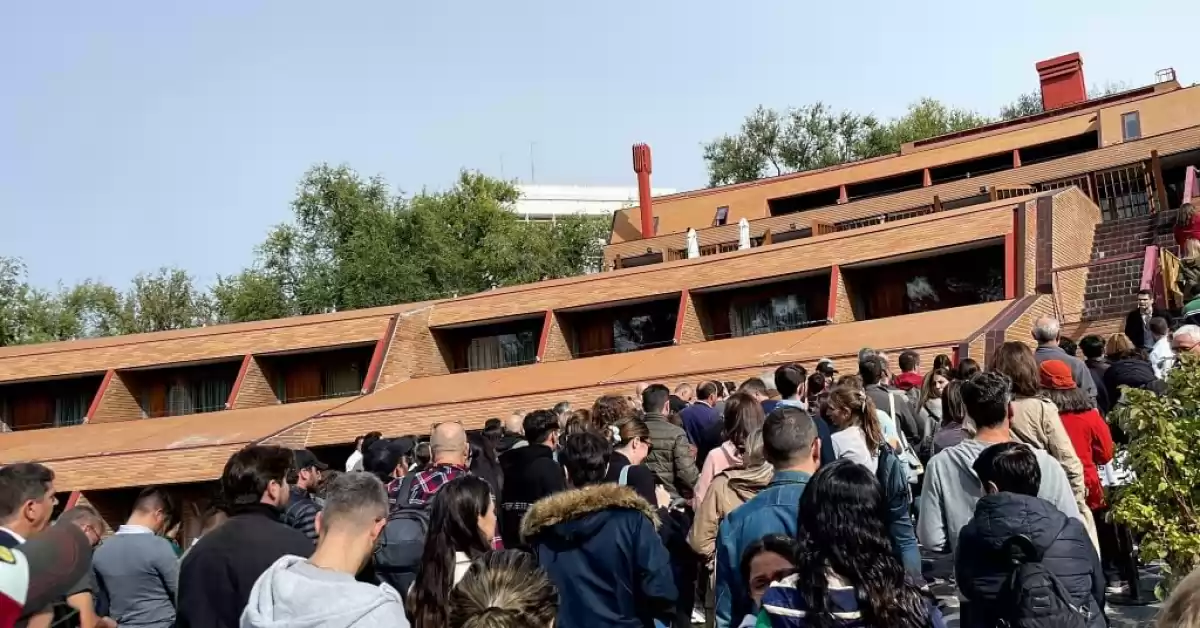 Gran afluencia de argentinos en España para votar en las elecciones a presidente