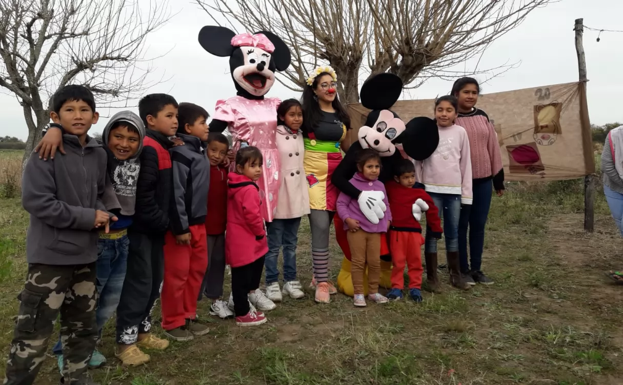 Juntan donaciones para llevar a comunidades originarias de Chaco por el día del niño