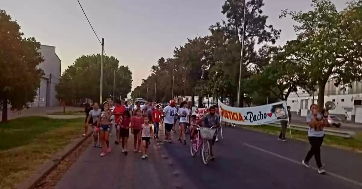 Crimen de Lautaro Aranda: tras la marcha de ayer, familiares serán recibidos por el Comisario 