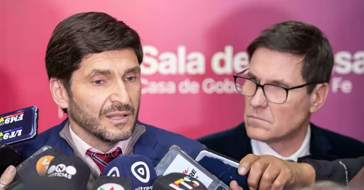 Pullaro sostiene su lucha contra la docencia y descontará el día de paro 