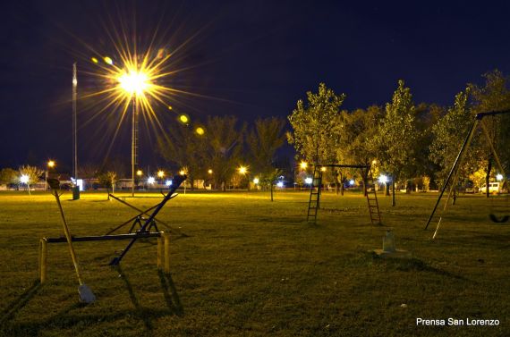 Más iluminación para la plaza “Estanislao López”