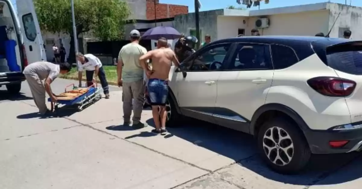 Ciclista se fracturó cinco vértebras tras chocar con un automóvil en San Lorenzo