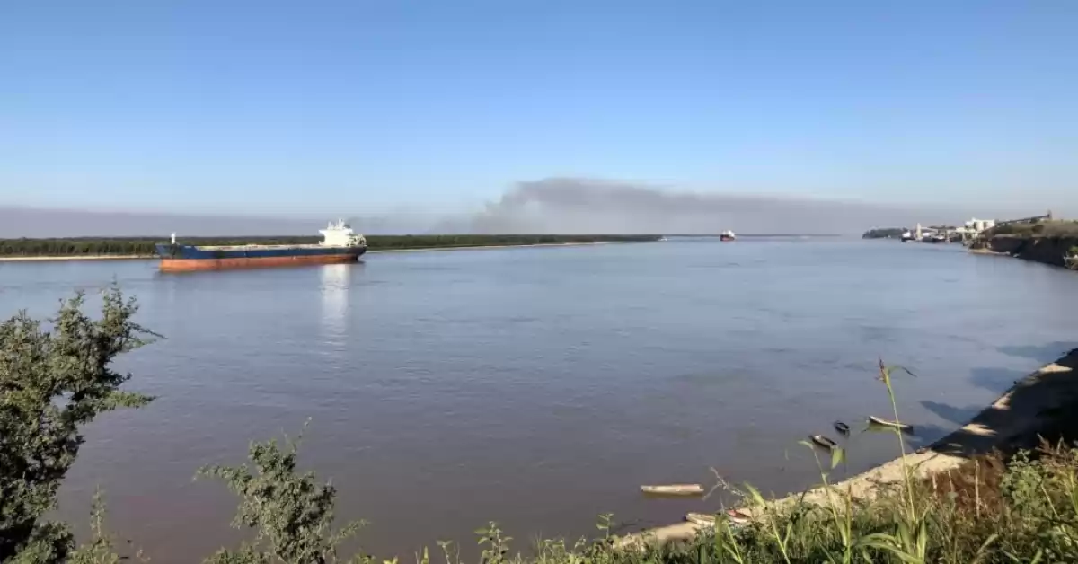 San Lorenzo: el municipio presentó su cuarta denuncia por los incendios en las islas 