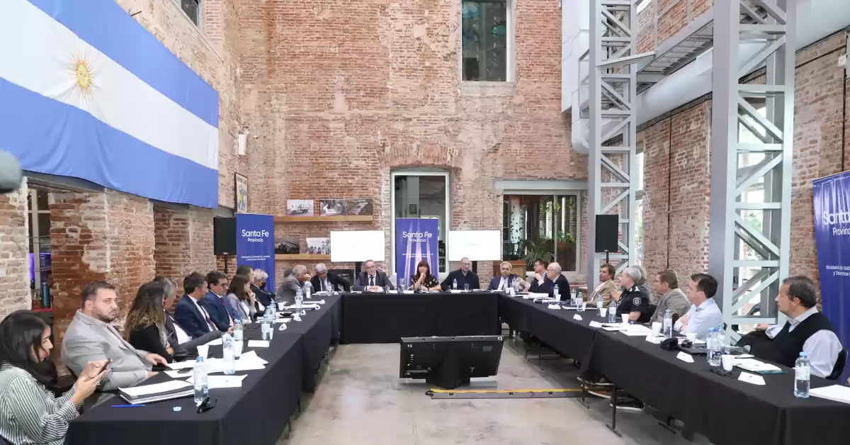 Sin Perotti ni Rodenas, se reunió la Junta de Seguridad provincial