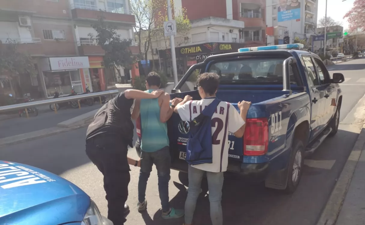 Dos jóvenes robaron una bicicleta municipal y quedaron detenidos