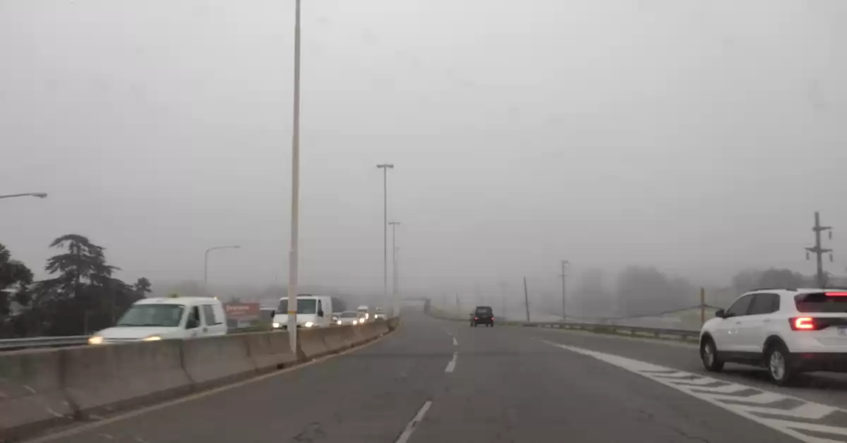 Tránsito: precaución por bancos de niebla y neblinas disminuyen la visibilidad
