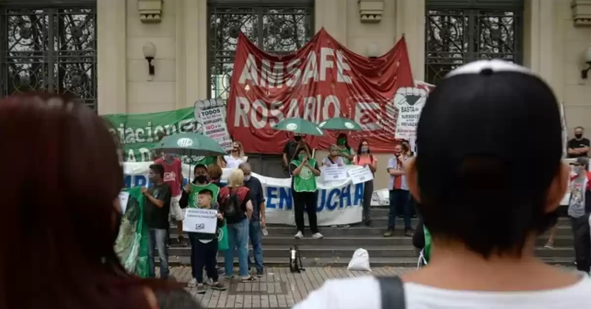 La provincia no abonará los dias no trabajados por los paros