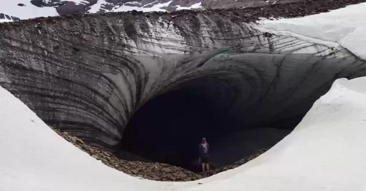 Murió un turista brasileño tras el desprendimiento de hielo en Tierra del Fuego