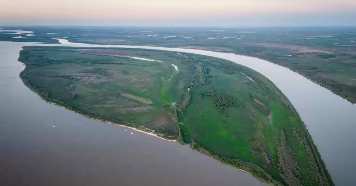 De Ponti pide informes al gobierno provincial por la polémica concesión de la Isla de los Mástiles en Granadero Baigorria