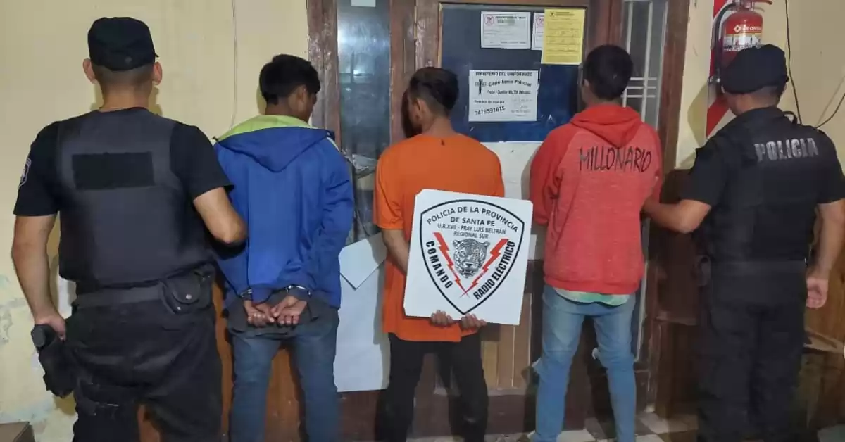 Robaron una moto en Timbúes y los detuvieron en Fray Luis Beltrán