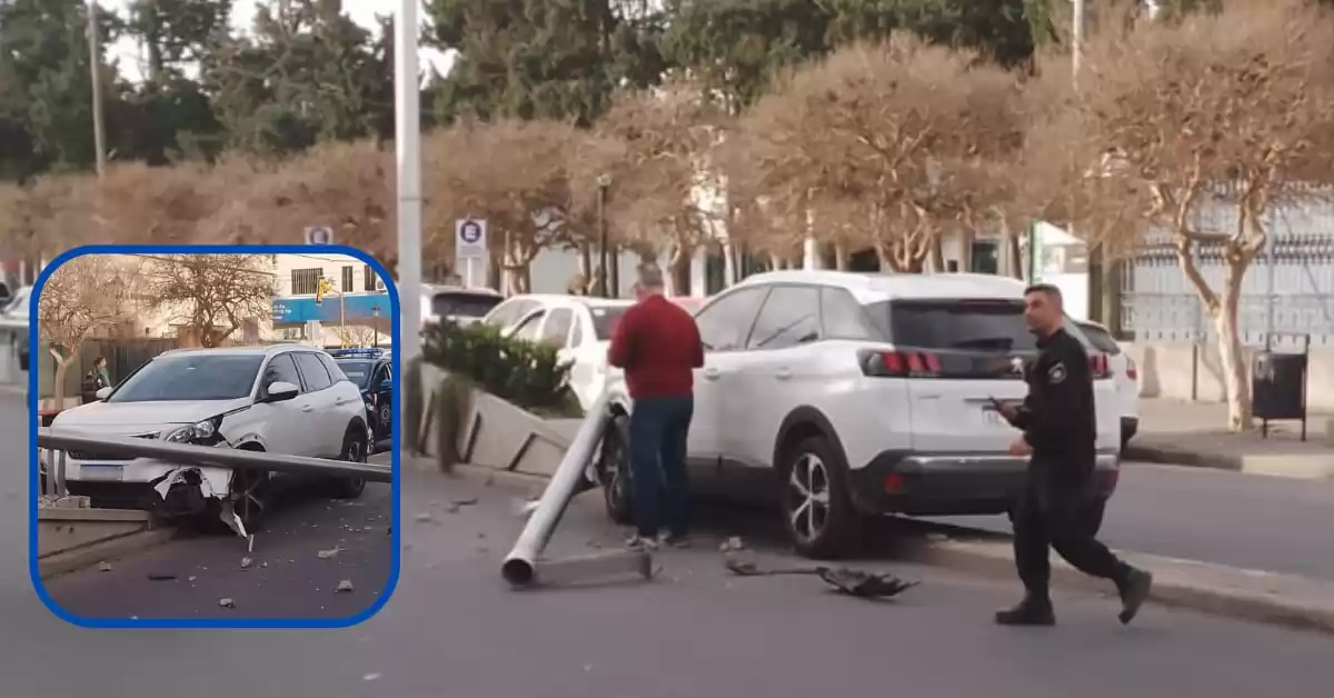 San Lorenzo: un auto se llevó puesto el cantero central de Avenida San Martín