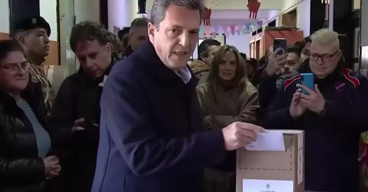 Votó Sergio Massa: “que los argentinos que concurran a votar, lo hagan pensando en el país y en el futuro”