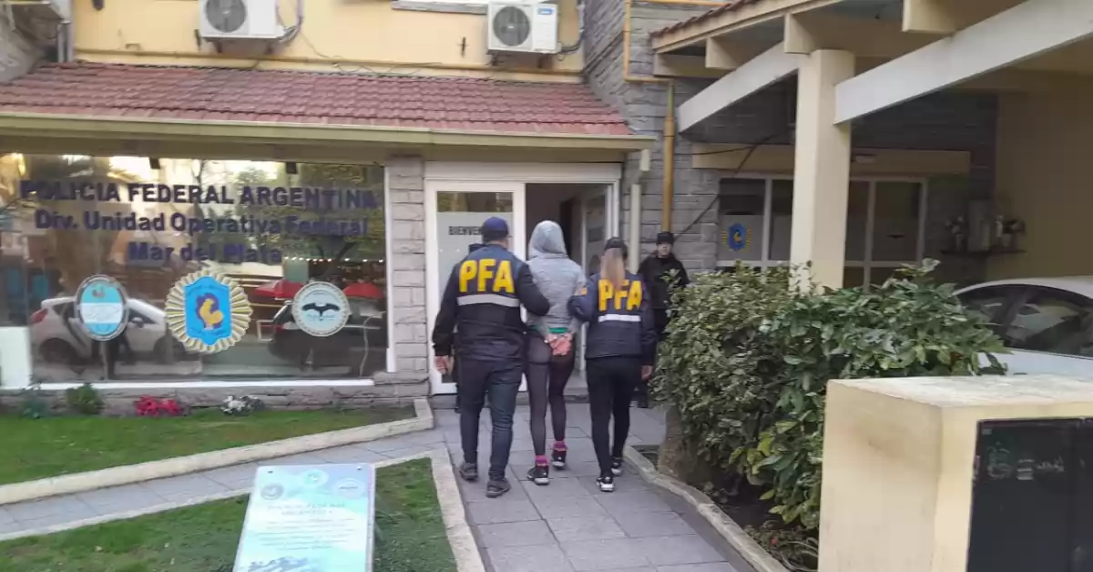 La buscaban por el crimen de dos jóvenes en Rosario y la detuvieron cerca de Pinamar