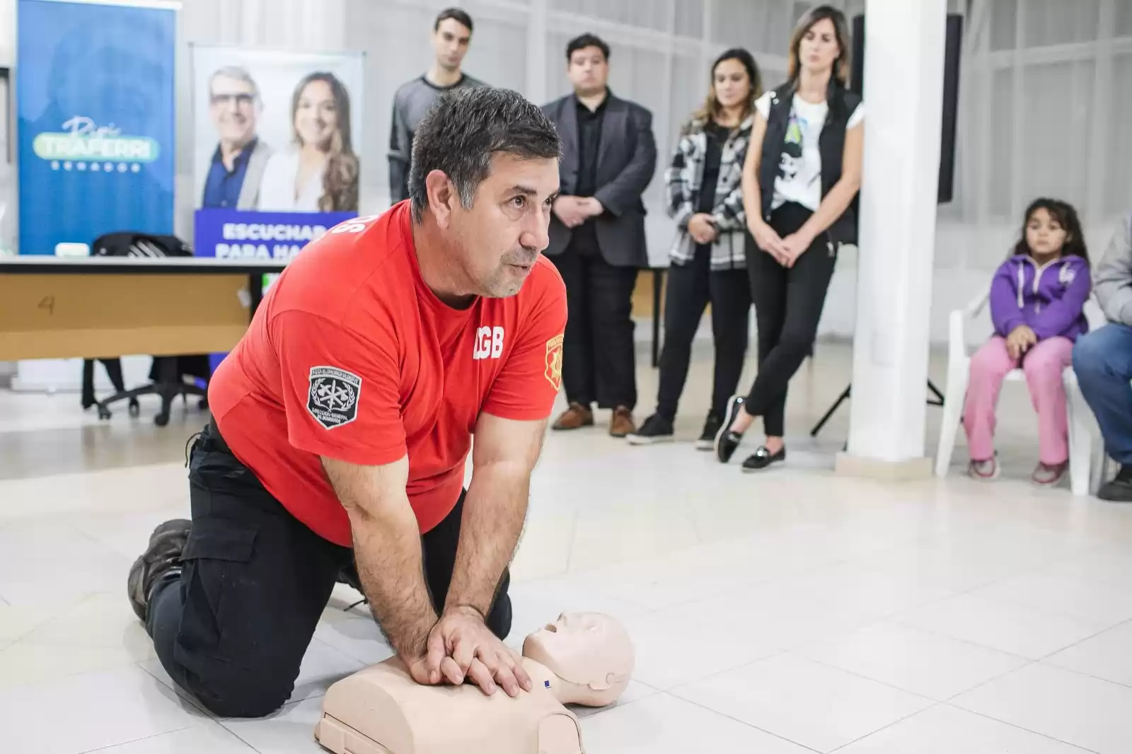 El senador Traferri presentó un proyecto para enseñar técnicas de primeros auxilios en las escuelas