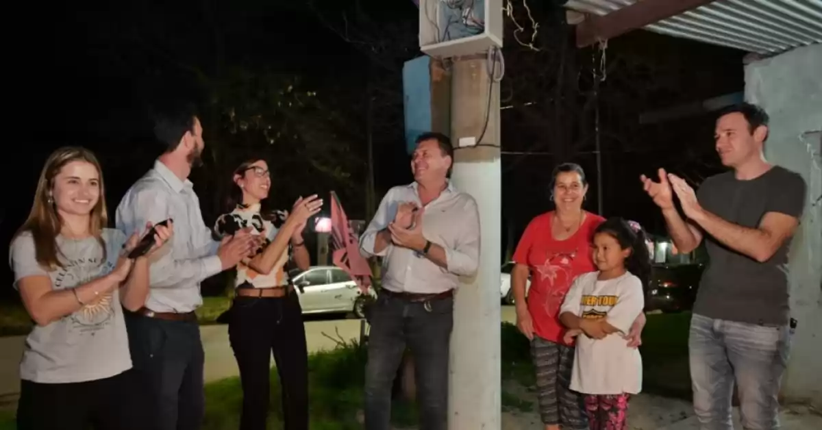 San Lorenzo: Iluminaron con luces led calle Gaboto en toda su extensión