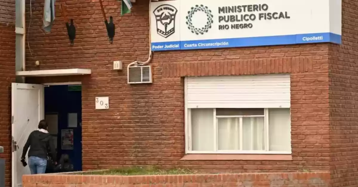 Hallaron asesinada a puñaladas a una mujer en un basural de Río Negro