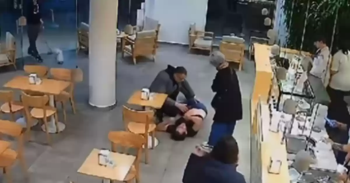 Mataron a un hombre de una puñalada en el pecho para robarle el celular en Palermo