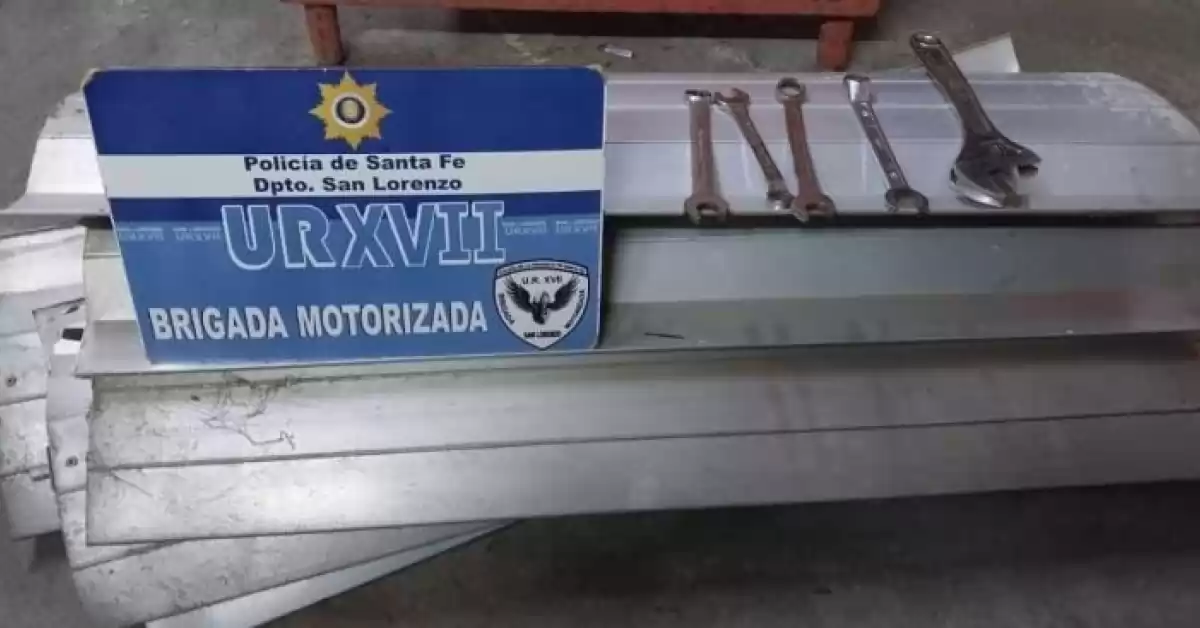 Robaron celosías y herramientas de un galpón y fueron detenidos