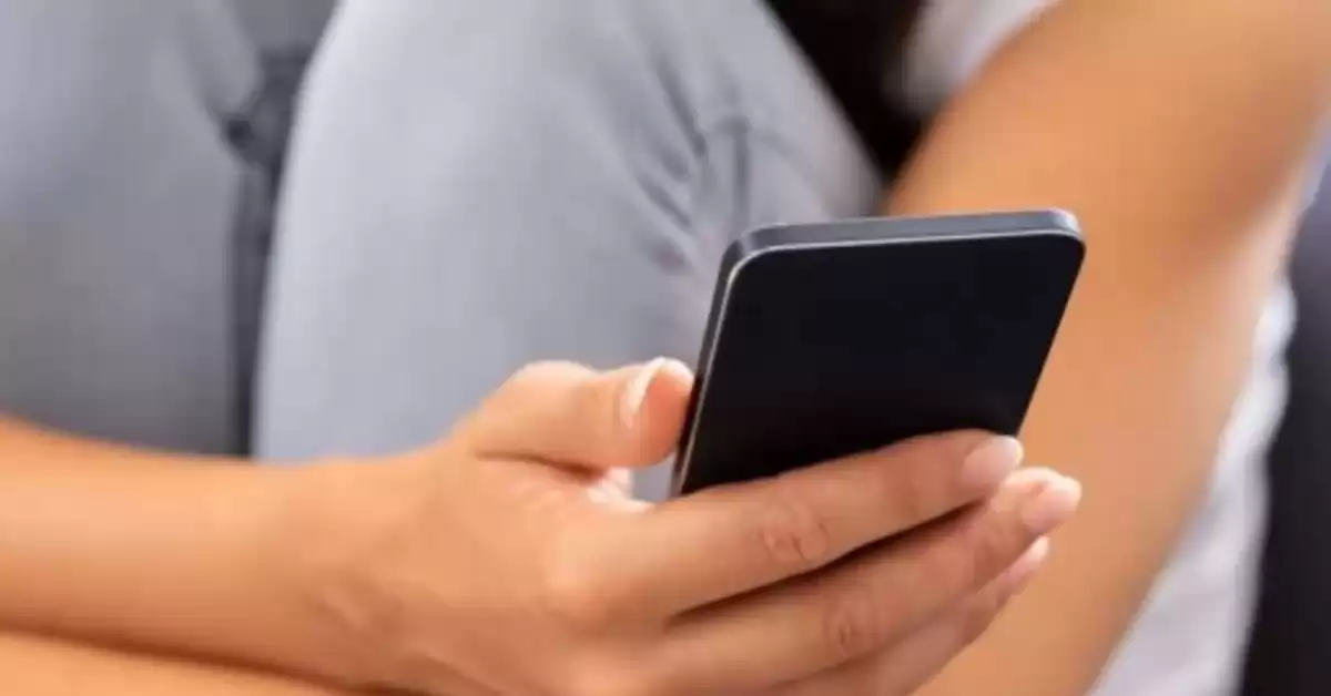 Detienen a un joven por difundir fotos íntimas de su exnovia menor de edad