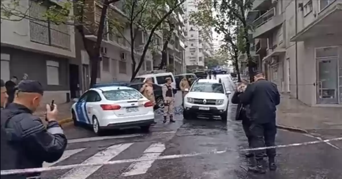 Un hombre mató a un delincuente mientras trasladaba ocho millones de pesos por el centro de Rosario