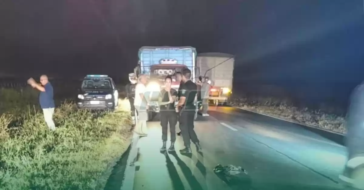 Un motociclista murió en la Ruta 91 tras chocar con un camión