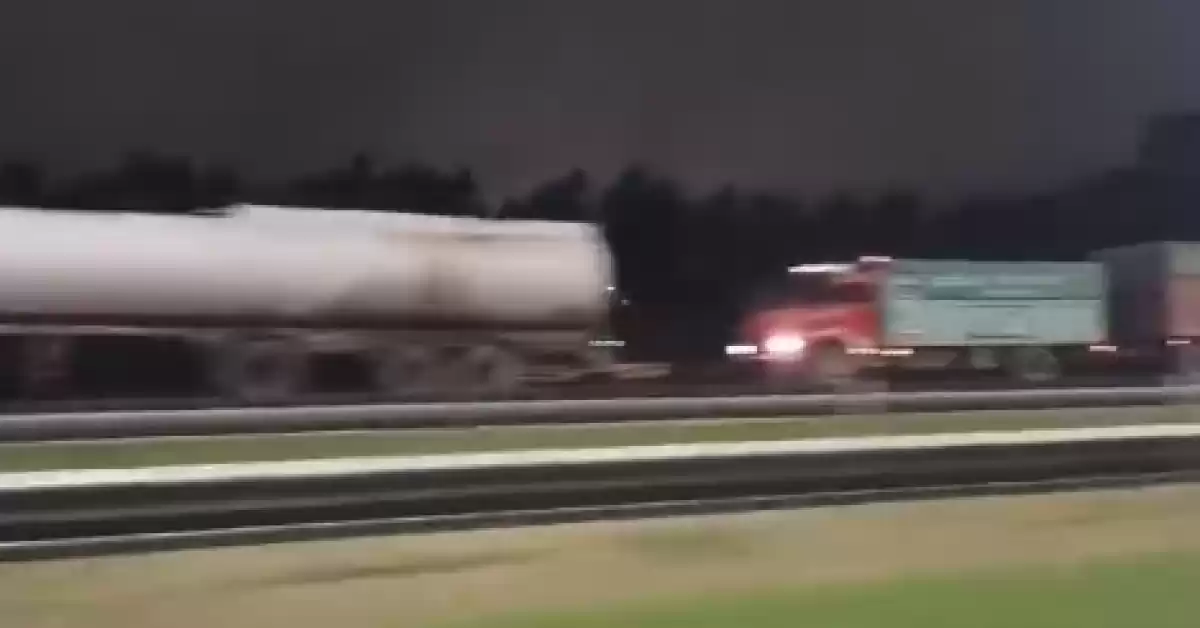 Gran congestión de camiones en los ingresos a San Lorenzo desde la autopista Rosario – Santa Fe 
