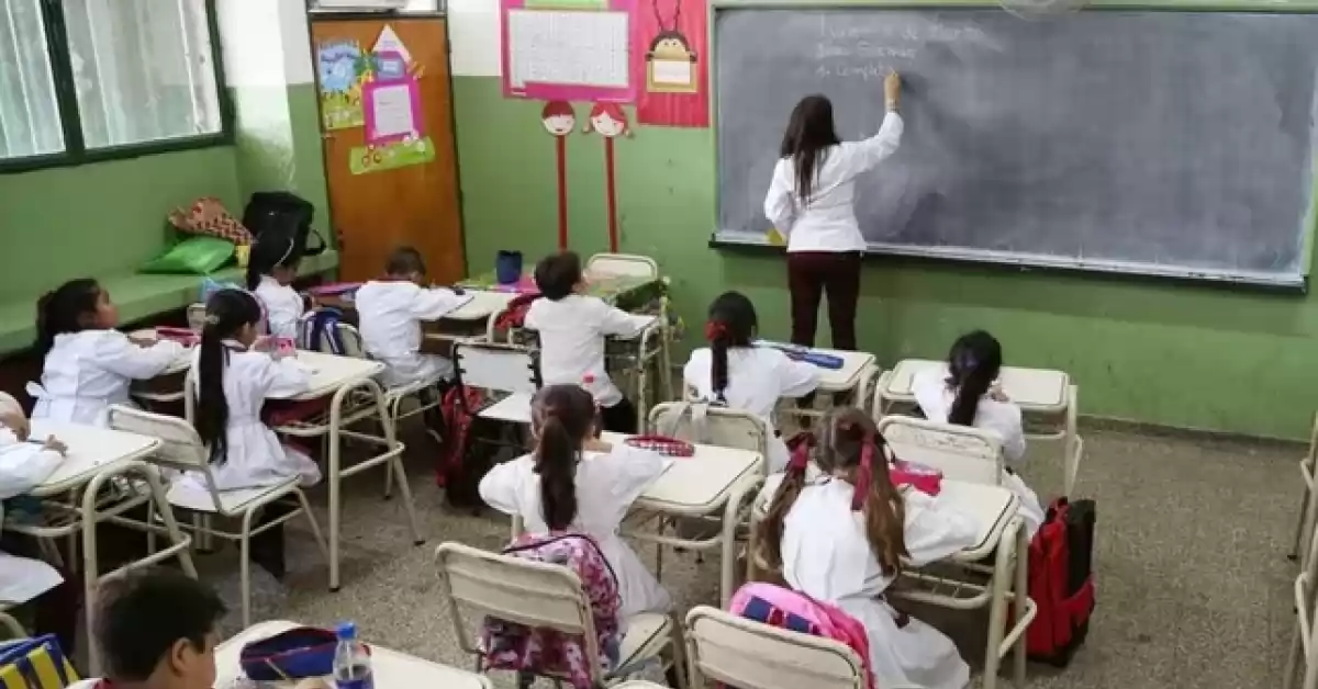 Docentes santafesinos reclaman que reintegren el descuento por el paro y piden una propuesta “acorde a la inflación”