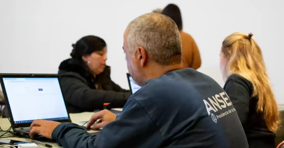 Abrió el punto de ANSES en Timbúes y contó con gran concurrencia de vecinos