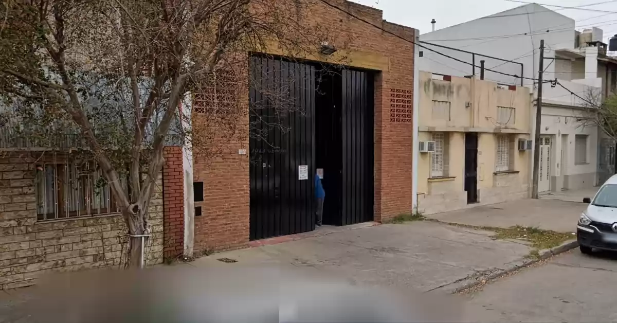 Millonario robo a dos hombres que salían de una distribuidora en Rosario 