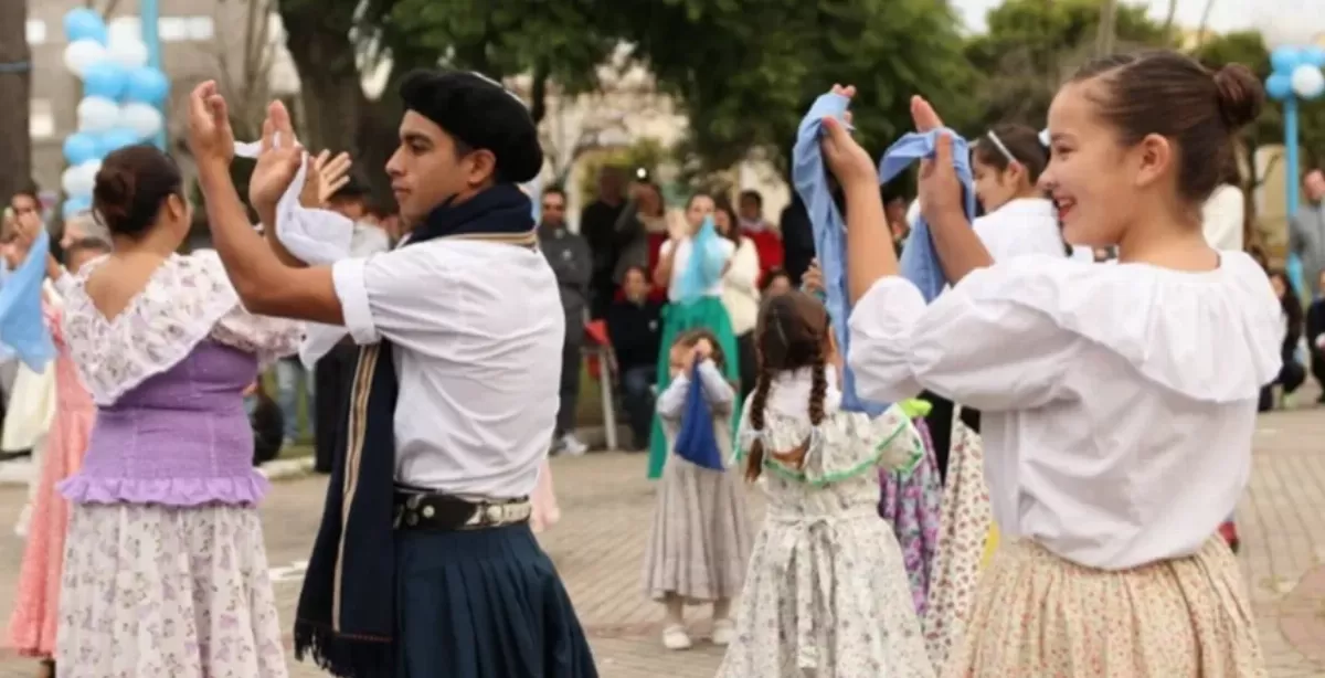 Rosario celebra el 9 de julio con una gran fiesta popular y desfile en el Parque Independencia 