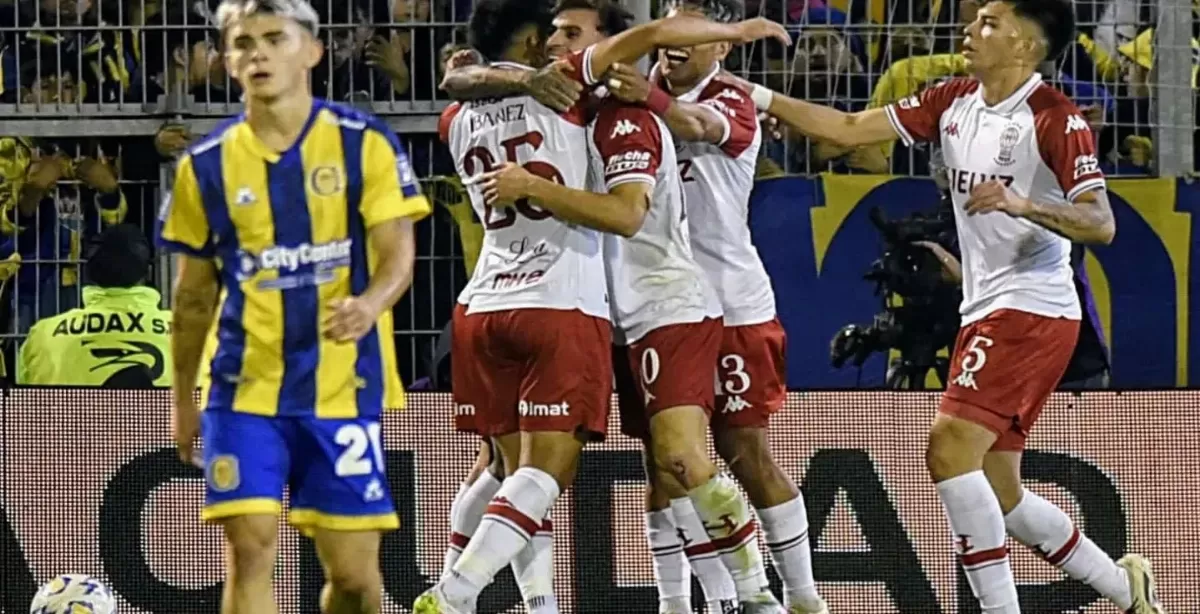 Golpe de realidad para Rosario Central, cayó ante Huracán y quedó eliminado en casa