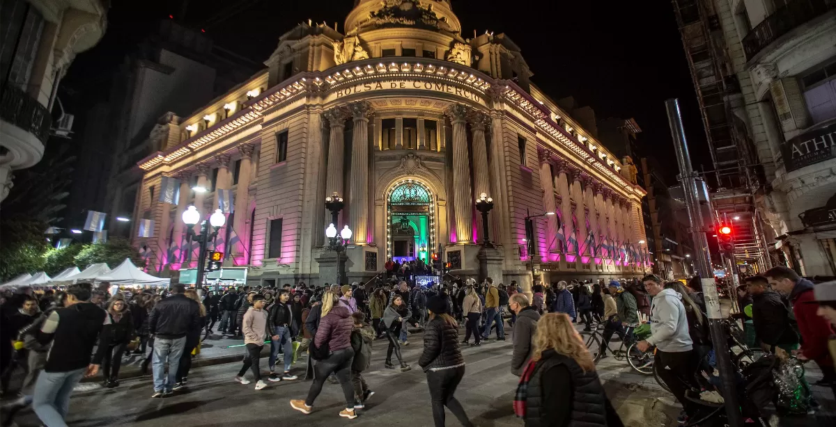 Este sabado vuelve la Noche de Peatonales en Rosario y habrá cortes de tránsito