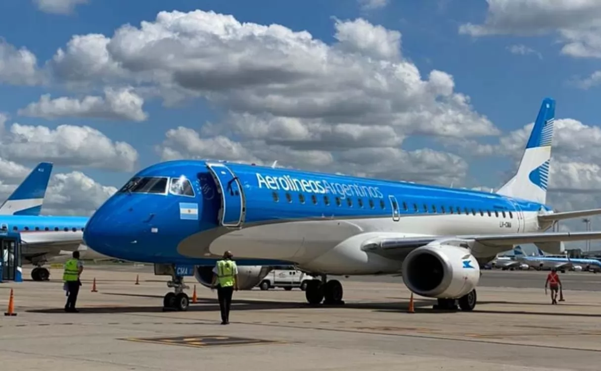 Demandan a la Argentina por USD 320 millones por la expropiación de Aerolíneas