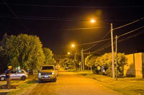 Habilitaron 8 cuadras de alumbrado en barrio Mitre