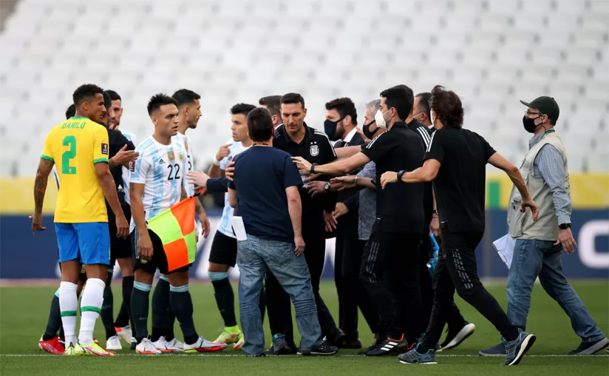 La CONMEBOL quiere que Argentina y Brasil jueguen el partido suspendido por Eliminatorias