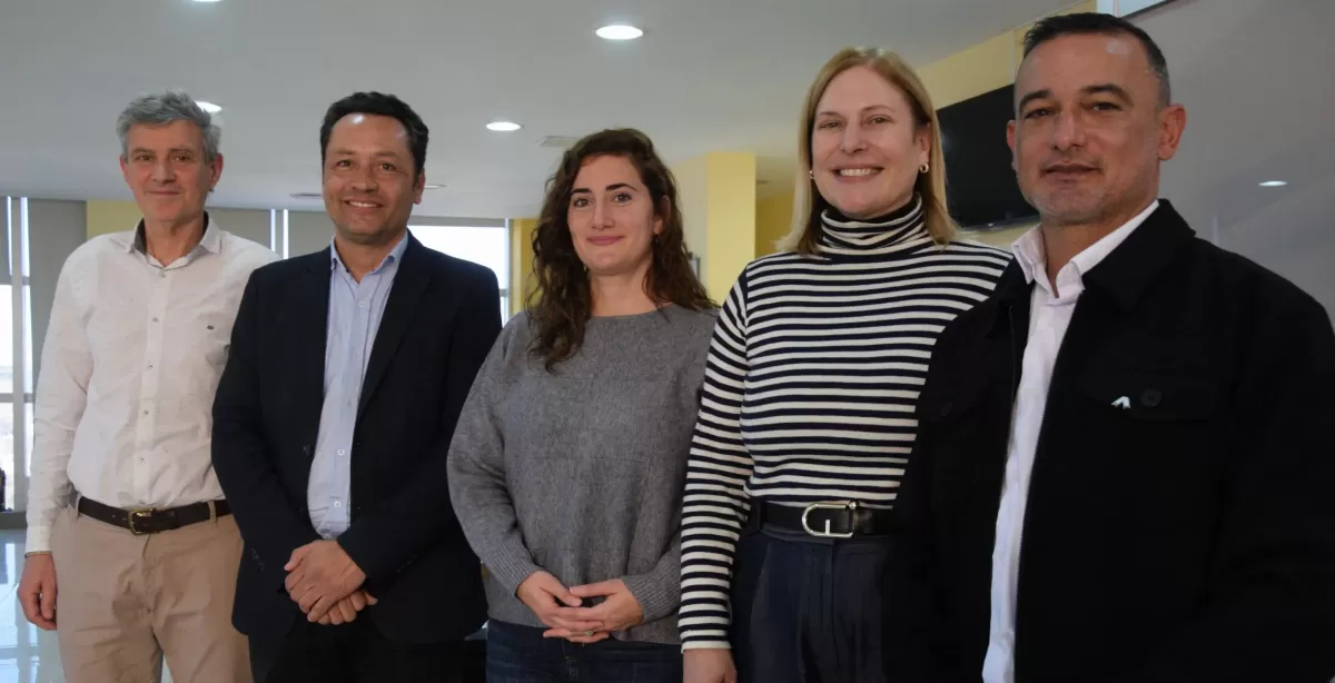 Gisela Scaglia visitó Puerto San Martín para respaldar a Luciano Mandon: “El cambio es inevitable y eso va a pasar este domingo”