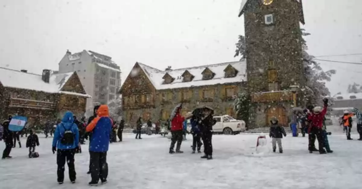 Un joven de Funes fue imputado por abuso sexual en un viaje de egresados en Bariloche