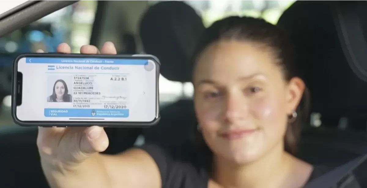 Licencia de conducir digital: cómo gestionarla 