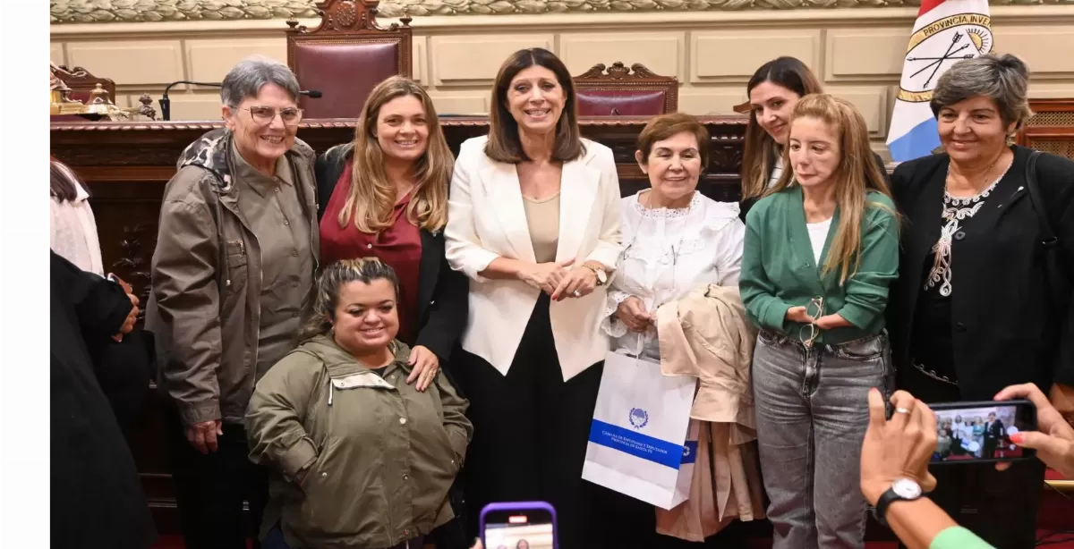 Homenajearon en Diputados a Beatriz Boquete, por su labor en el Hogar San Roque