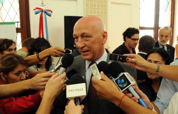 Bonfatti: “Santa Fe no emitirá cuasimonedas”