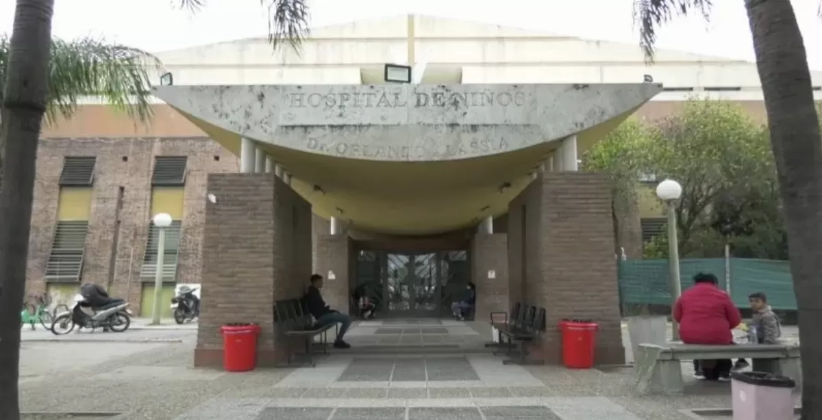 Santa Fe: Un bebé de un año se encuentra grave tras caer en un balde de lavandina
