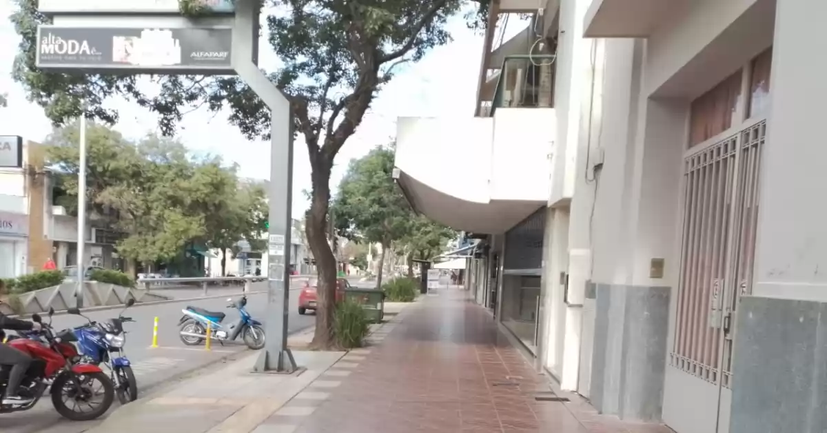 La gran actividad industrial de San Lorenzo se adhirió al paro pero no así el comercio minorista