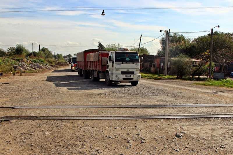 Millonaria inversión para pavimentar el circuito de tránsito pesado en la zona norte