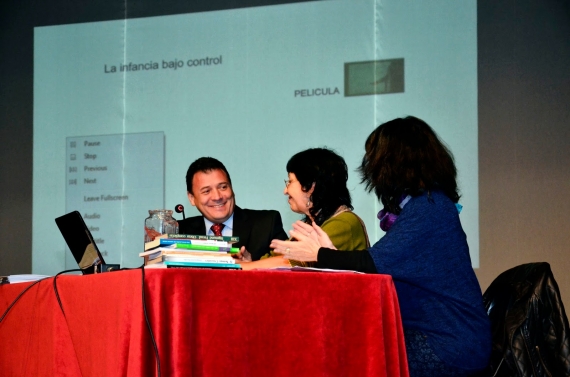 Capacitan a docentes de los jardines maternales municipales en San Lorenzo