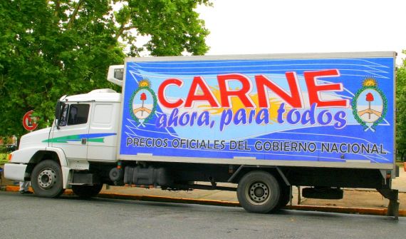 El camión de la Economía Popular llega esta vez con carne para todos