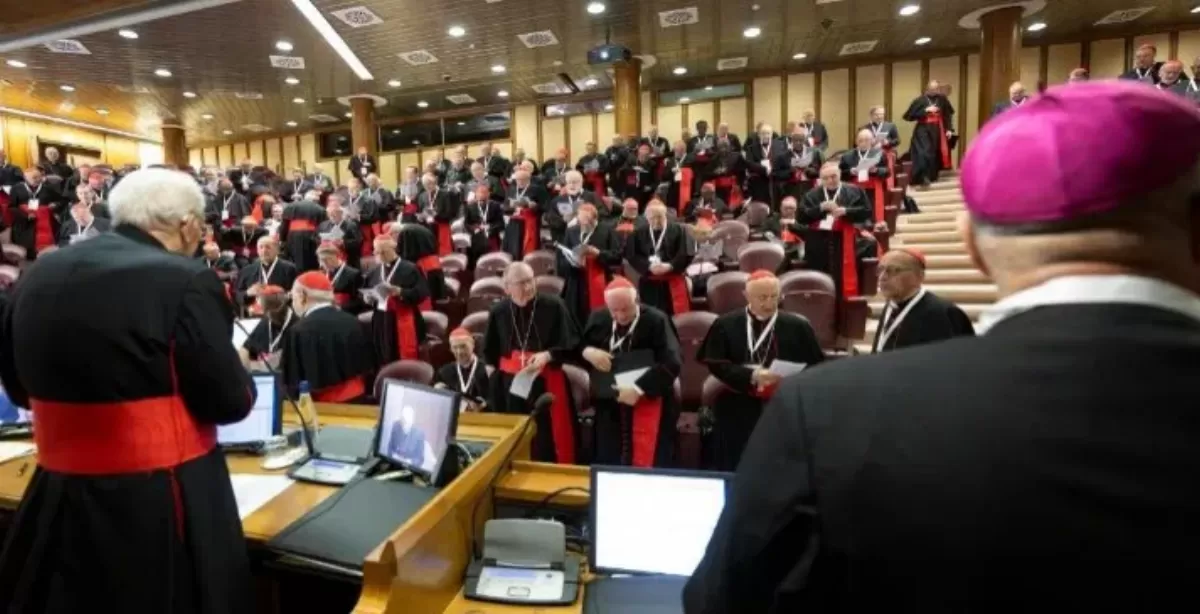 Cardenales llaman a intensificar la oración en preparación al Cónclave que elegirá un nuevo Papa