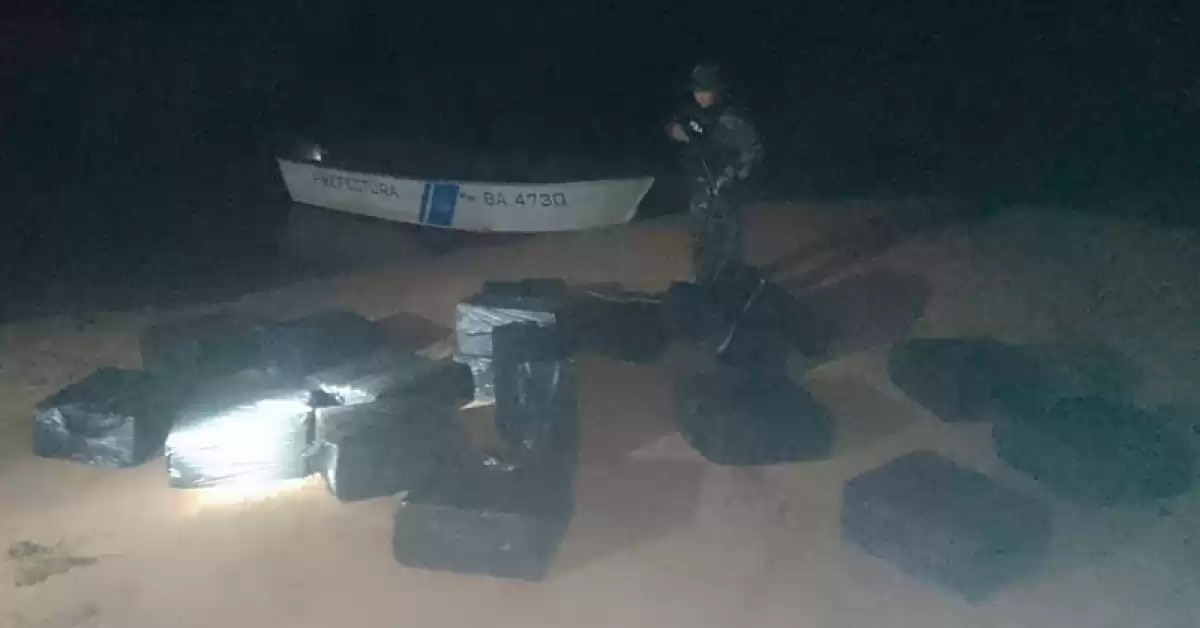 Prefectura secuestró un cargamento millonario de cigarrillos ilegales en Misiones