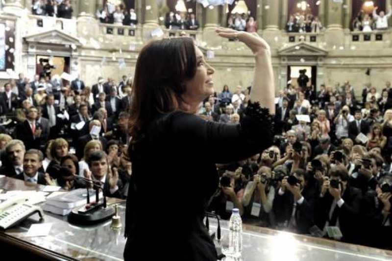 La Presidenta convocó a la apertura de sesiones ordinarias del Congreso